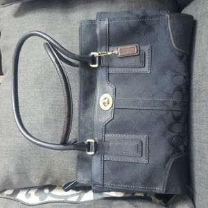 GUC Authentic Coach Hampton Black Logo Signature bag